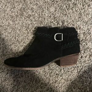 Women’s booties size 10